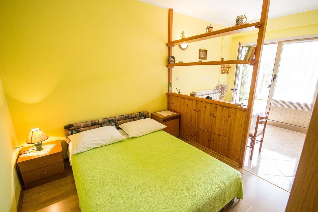 Sandra House With Apartment Umag Exterior photo